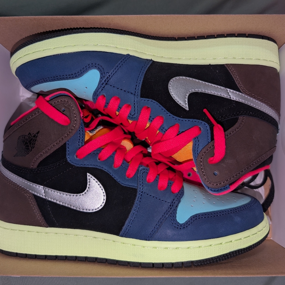 Nike Air Jordan 1 Retro High - Multicolor